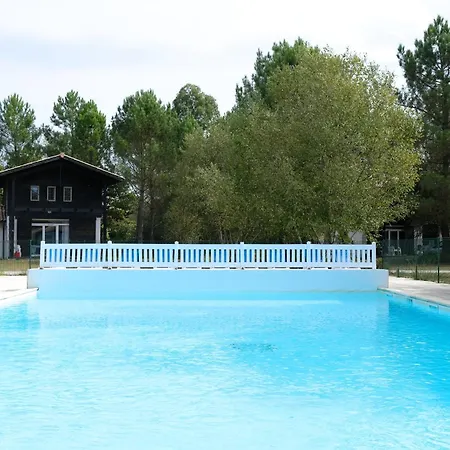 La Cachette Du Lac-douce Parenthese En Famille Pres Du Nyaraló